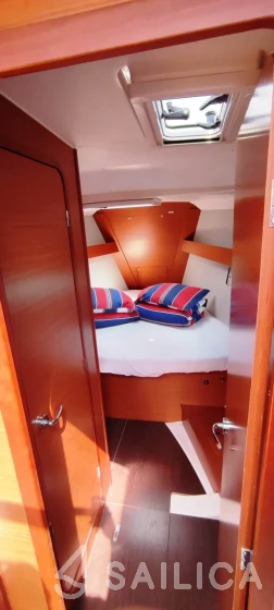 Dufour 412 GL - Yacht Charter Sailica