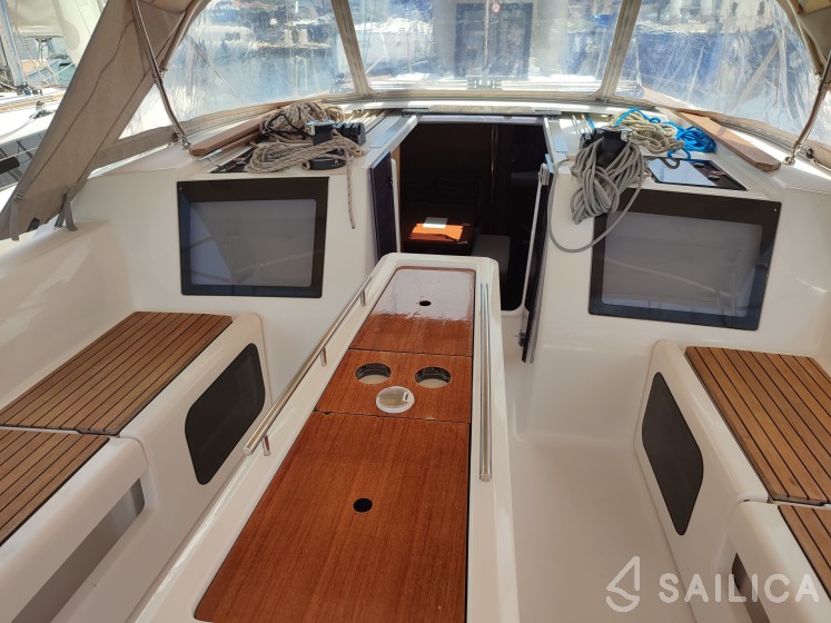 Dufour 412 GL - Yacht Charter Sailica