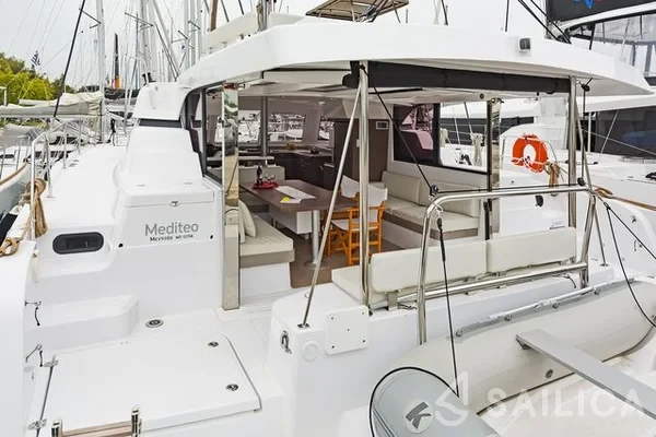 Bali Catspace - Yacht Charter Sailica