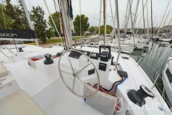 Bali Catspace - Yacht Charter Sailica