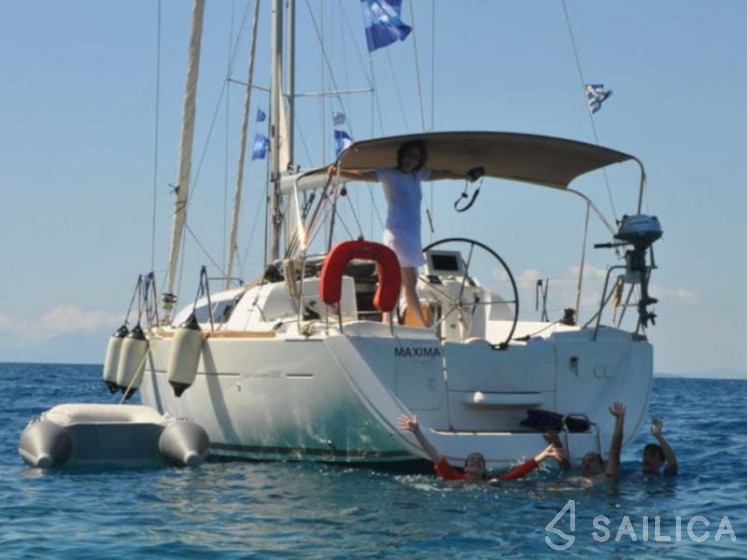 Sun Odyssey 33i - Yacht Charter Sailica