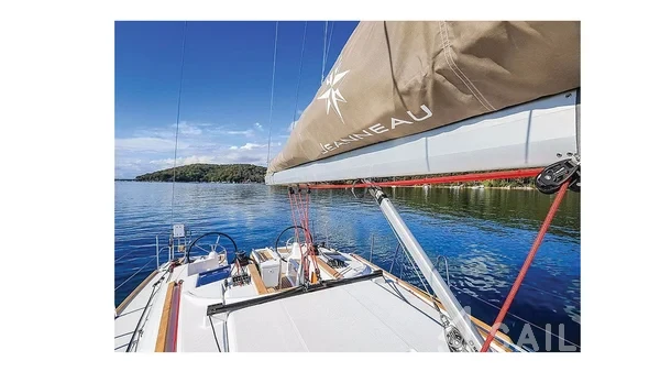 Sun Odyssey 389 - Yacht Charter Sailica