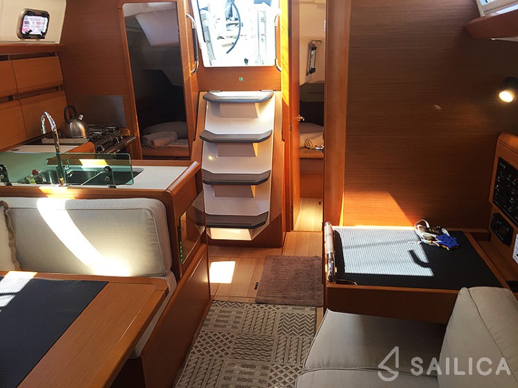 Sun Odyssey 389 - Yacht Charter Sailica