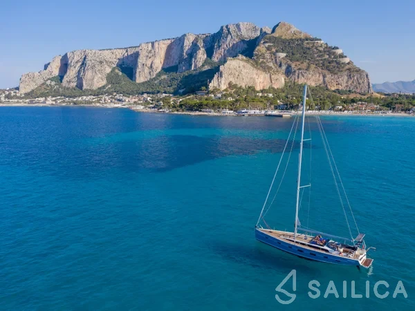 D&D Kufner 54 - Yacht Charter Sailica