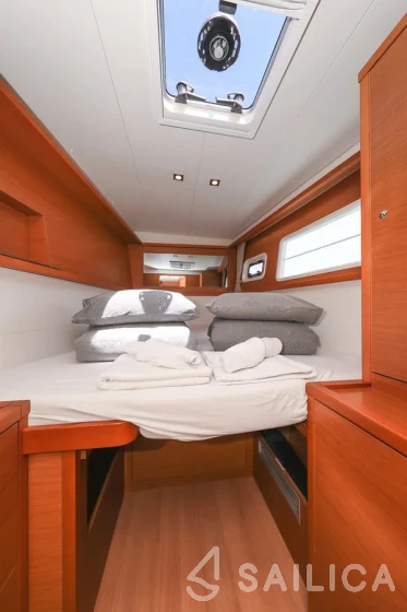 Lagoon 450 - Yacht Charter Sailica