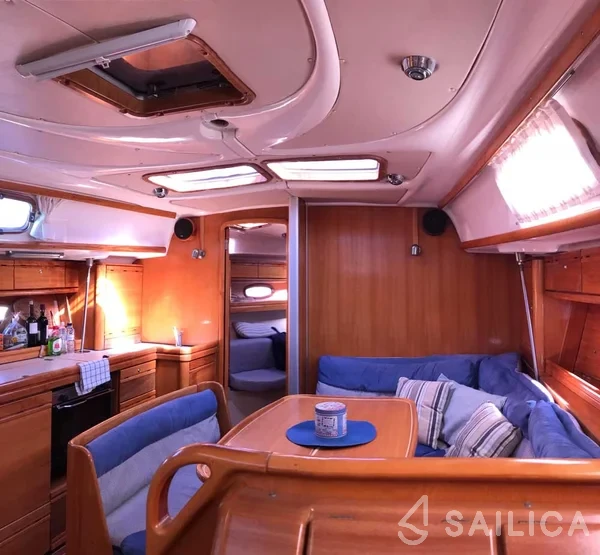 Bavaria 39 Cruiser - Yacht Charter Sailica