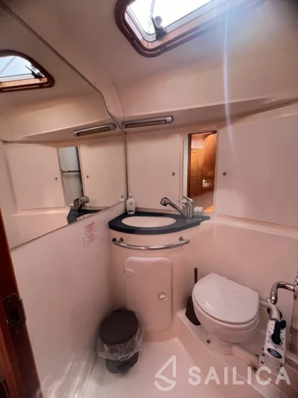Bavaria 39 Cruiser - Yacht Charter Sailica