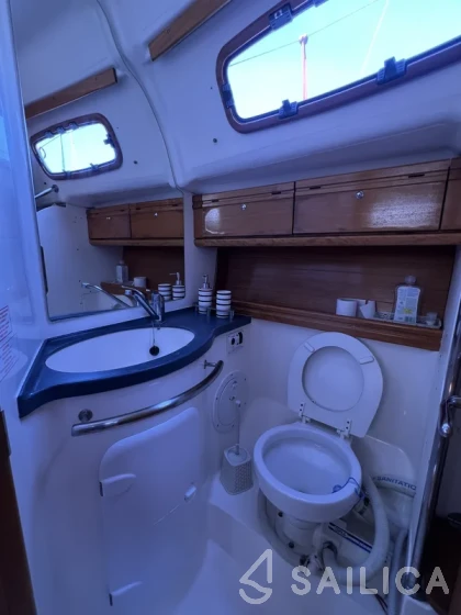 Bavaria 39 Cruiser - Yacht Charter Sailica