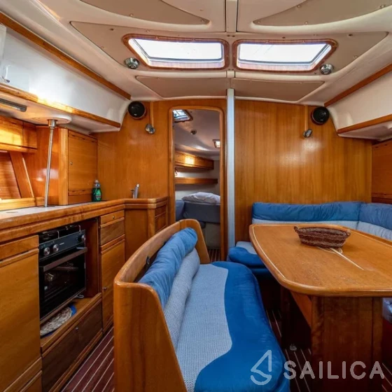 Bavaria 39 Cruiser - Yacht Charter Sailica