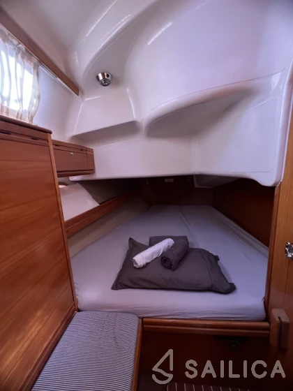 Bavaria 39 Cruiser - Yacht Charter Sailica