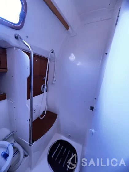 Bavaria 39 Cruiser - Yacht Charter Sailica