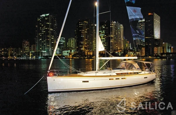 Sun Odyssey 519 - Yacht Charter Sailica