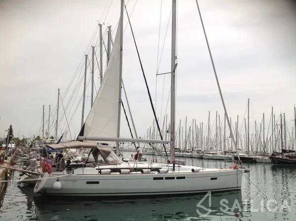Sun Odyssey 519 - Yacht Charter Sailica