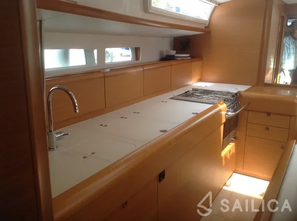 Sun Odyssey 519 - Yacht Charter Sailica