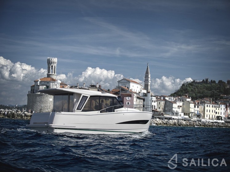 Greenline 39 - Yacht Charter Sailica