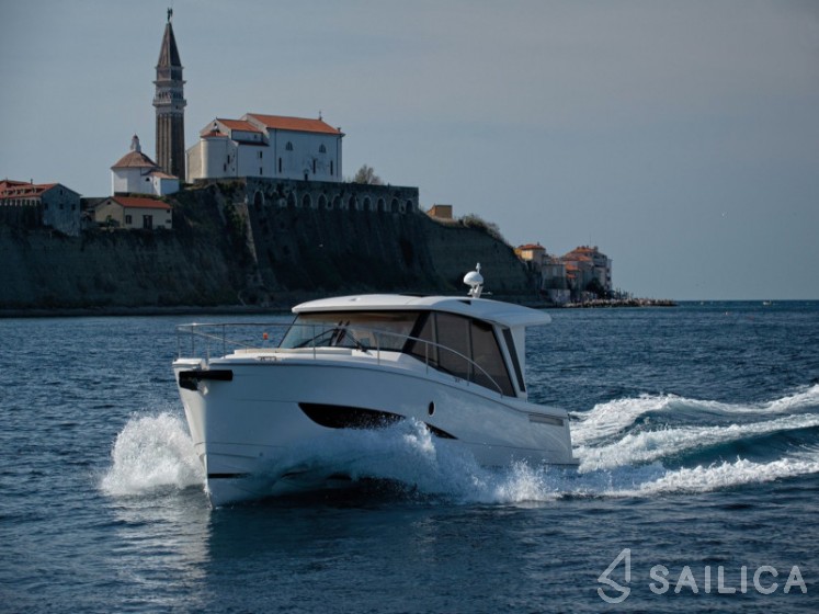 Greenline 39 - Yacht Charter Sailica