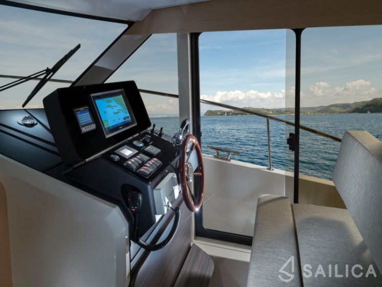 Greenline 39 - Yacht Charter Sailica