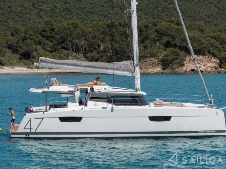 Saona 47 - Yacht Charter Sailica