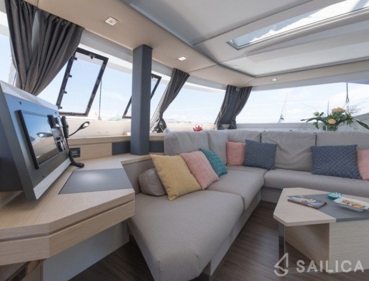 Saona 47 - Yacht Charter Sailica