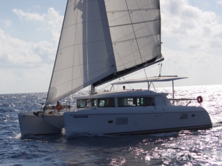 Lagoon 420 - Photo #6 Lagoon 420 - Yacht Charter Sailica