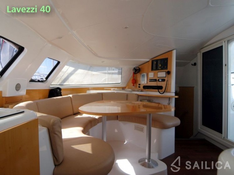 Lavezzi 40 - Photo #9 Lavezzi 40 - Yacht Charter Sailica