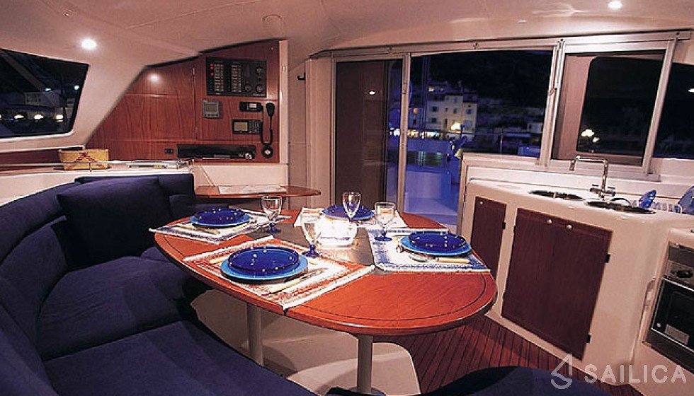 Lavezzi 40 - Photo #3 Lavezzi 40 - Yacht Charter Sailica
