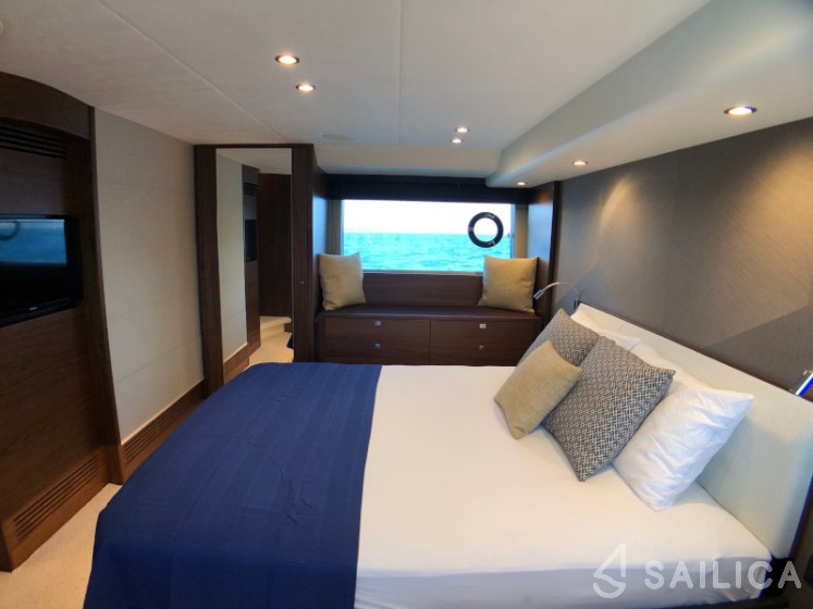 Princess 52 Fly - Yacht Charter Sailica