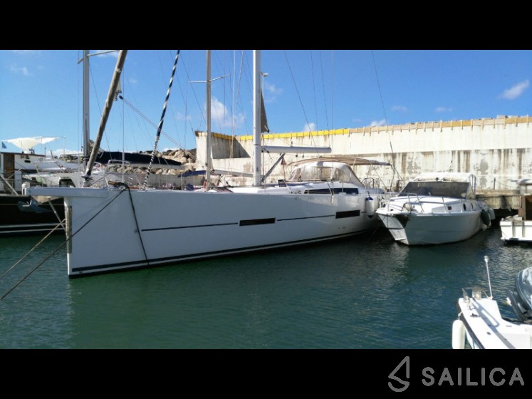 Dufour 560 Grand Large - Yacht Charter Sailica