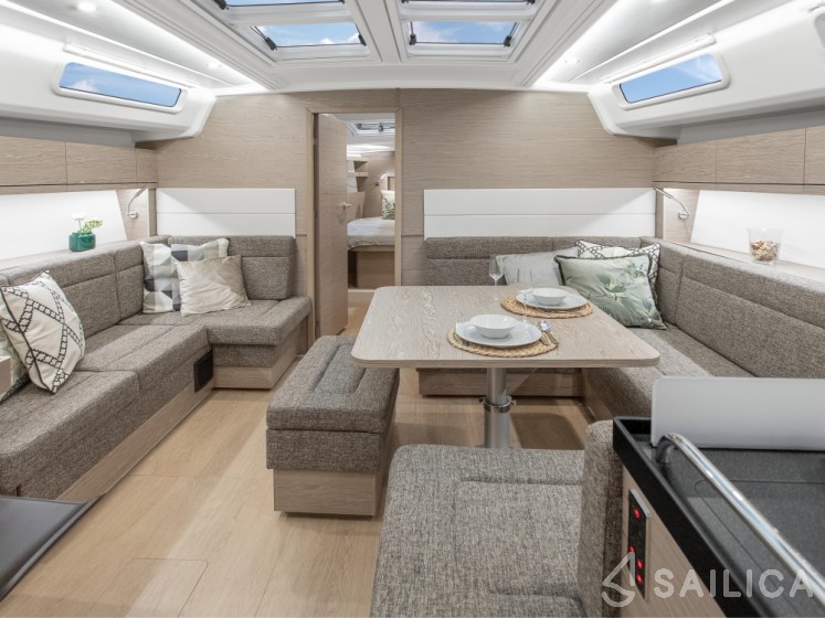 Hanse 458 - Yacht Charter Sailica