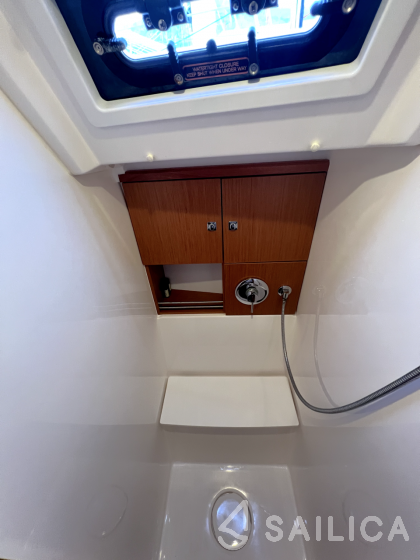 Bavaria 46 Cruiser - Yacht Charter Sailica