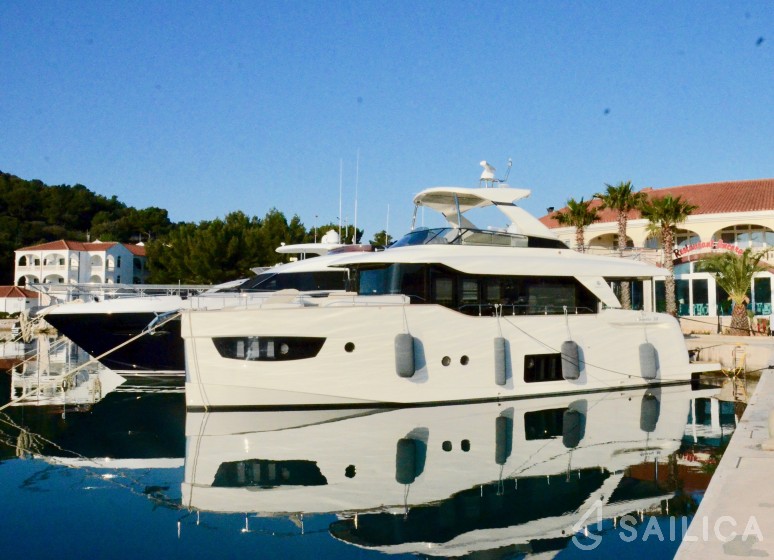 Navetta 58 - Yacht Charter Sailica