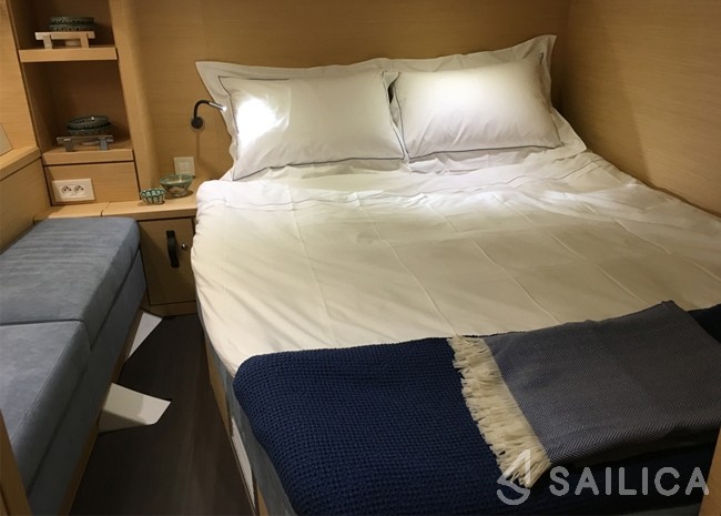 Jeanneau 64 - Yacht Charter Sailica