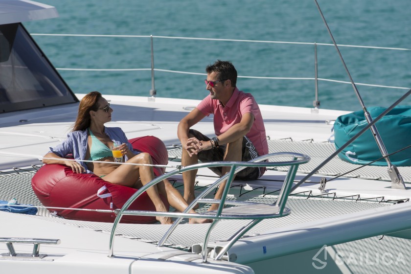 Victoria 67 - Yacht Charter Sailica