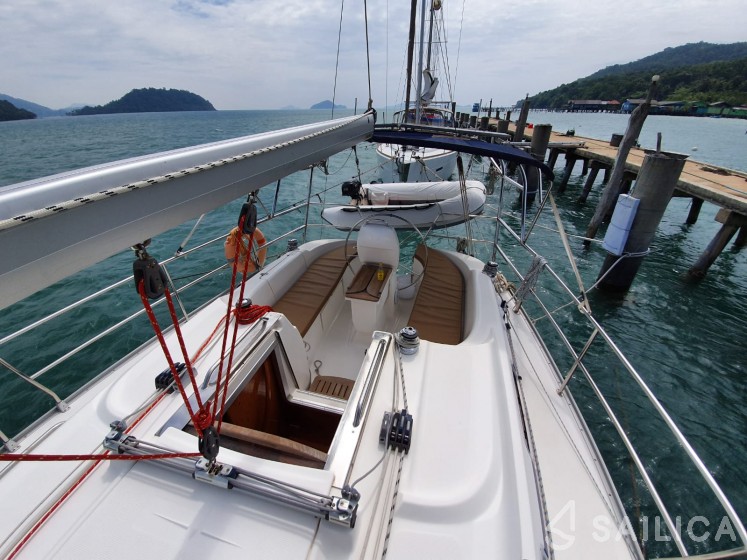 Bavaria 33 - Yacht Charter Sailica