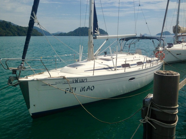 Bavaria 33 - Yacht Charter Sailica