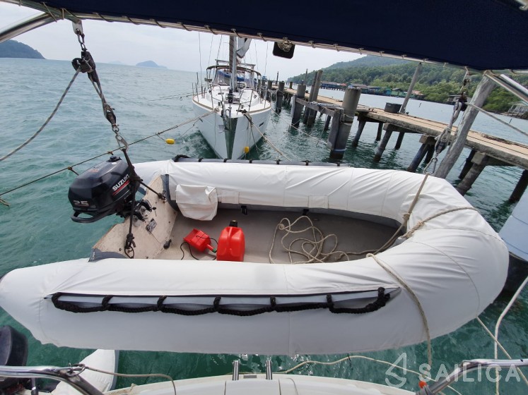 Bavaria 33 - Yacht Charter Sailica