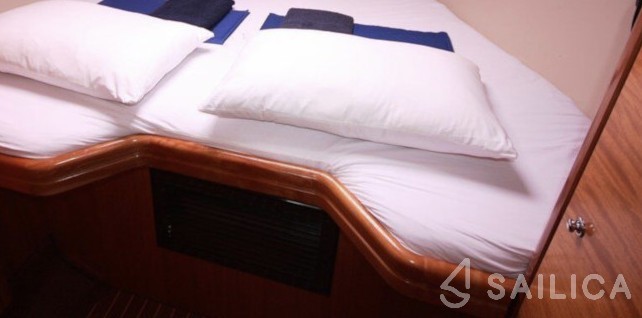 Bavaria 33 - Yacht Charter Sailica