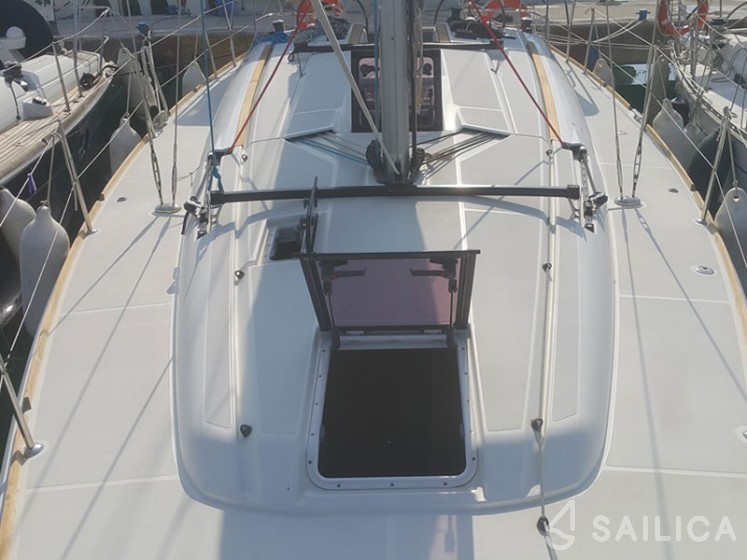 Sun Odyssey 409 - Yacht Charter Sailica