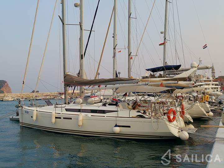 Sun Odyssey 409 - Yacht Charter Sailica