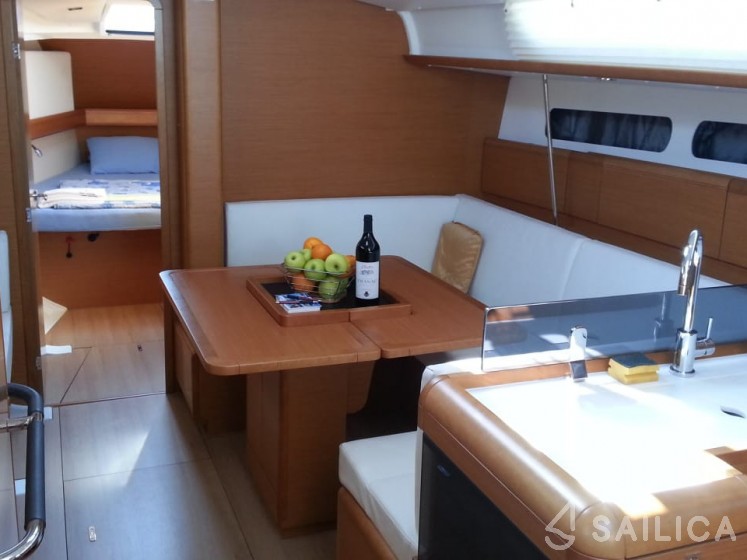 Sun Odyssey 409 - Yacht Charter Sailica