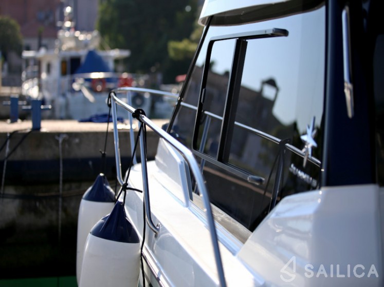 Merry Fisher 795 - Yacht Charter Sailica