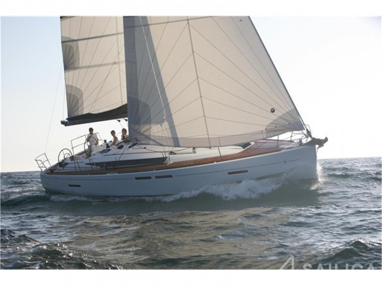 Sun Odyssey 409 - Yacht Charter Sailica