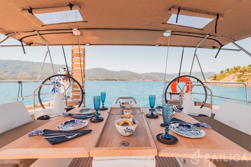Sun Odyssey 490 - Yacht Charter Sailica
