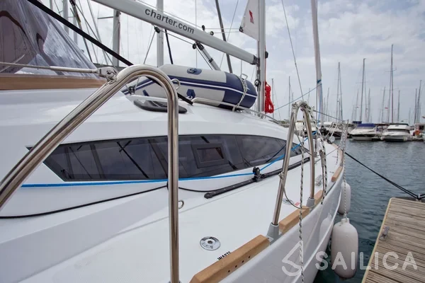 Elan 40 Impression - Yacht Charter Sailica