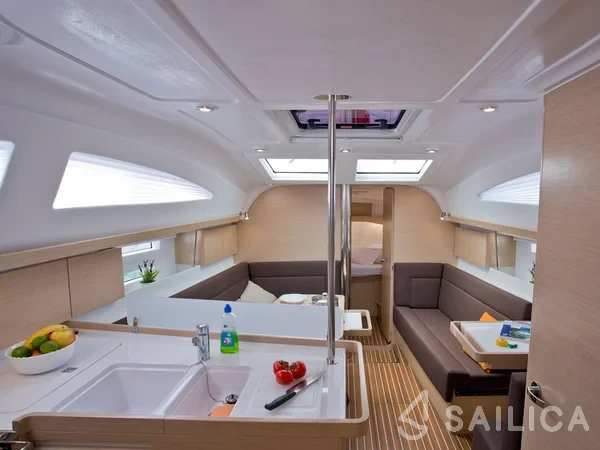 Elan 40 Impression - Yacht Charter Sailica