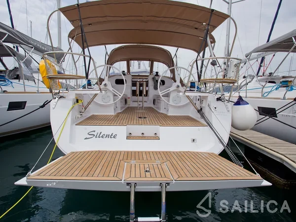 Elan 40 Impression - Yacht Charter Sailica
