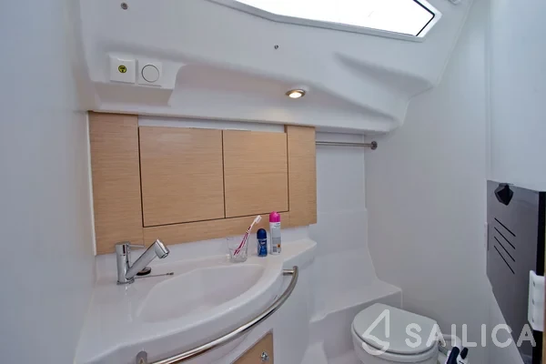 Elan 40 Impression - Yacht Charter Sailica