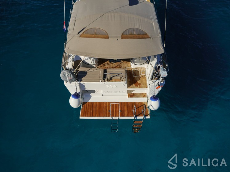 Dufour 520 Grand Large - Yacht Charter Sailica