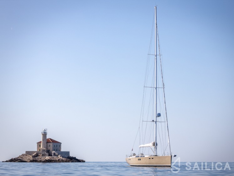 Hanse 630e - Yacht Charter Sailica