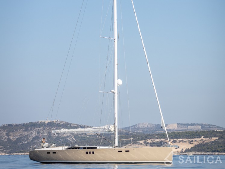 Hanse 630e - Yacht Charter Sailica
